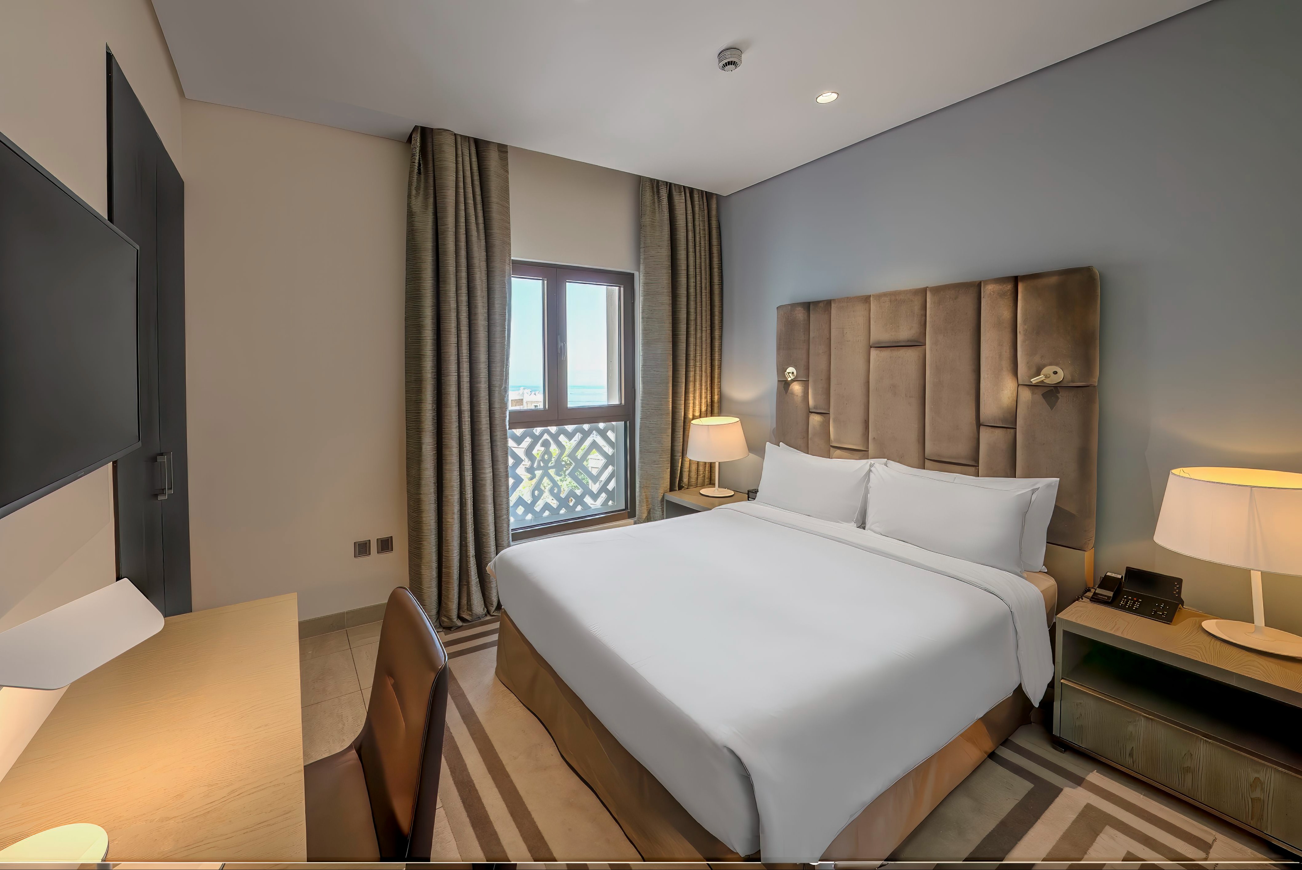 ONE BEDROOM APARTMENT
